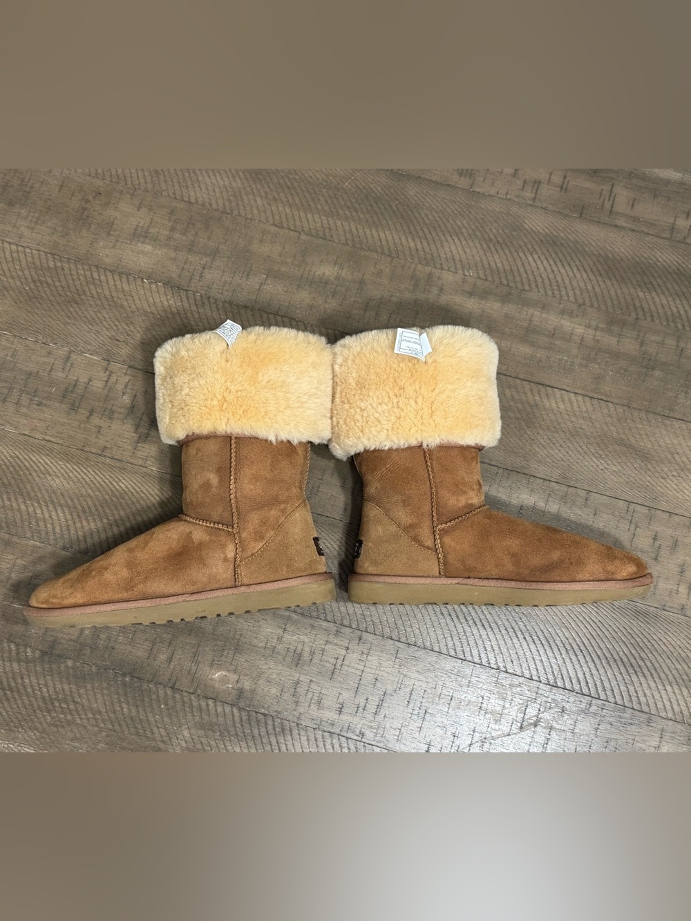 Ugg Australia Women's 5815 Classic Tall Boots Sheepskin 9 USA 40 EUR Chesnut - Picture 3 of 16